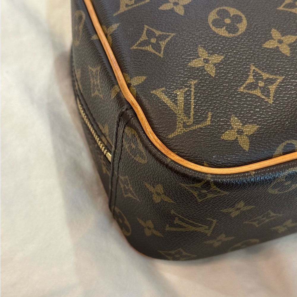 Louis Vuitton Brown Monogram Trouville Handbag - Picture 15 of 16